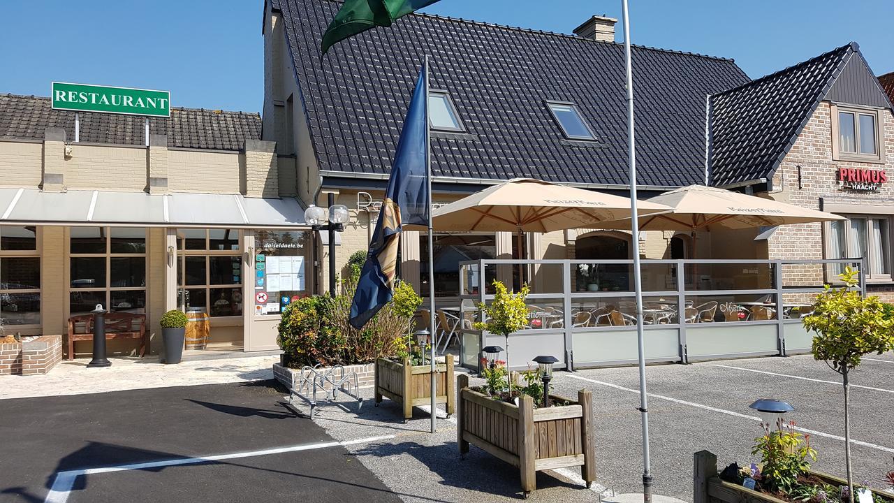Hostellerie Daiseldaele Dadizele Luaran gambar